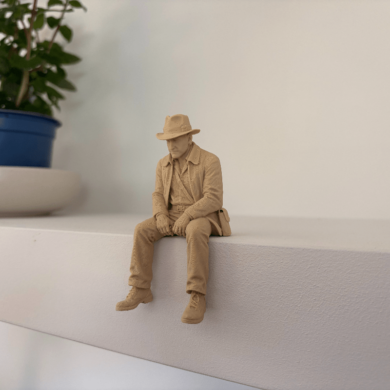 Matte Beige Explorer Edge Sitt - đánh giá và giá Desk Setup Shelf
